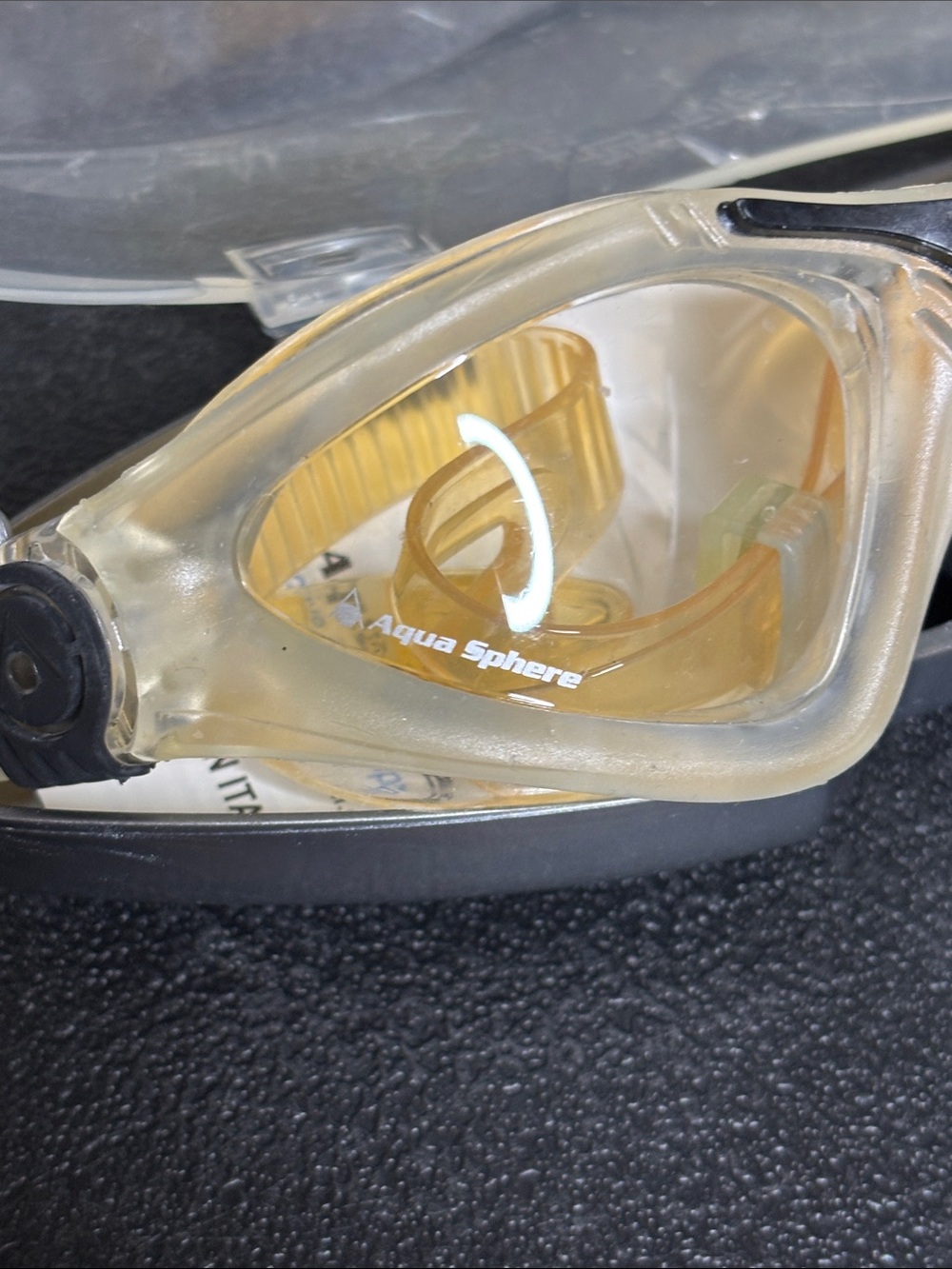 Aqua Sphere Clear Frame Swim Goggles - Picture 2 of 8